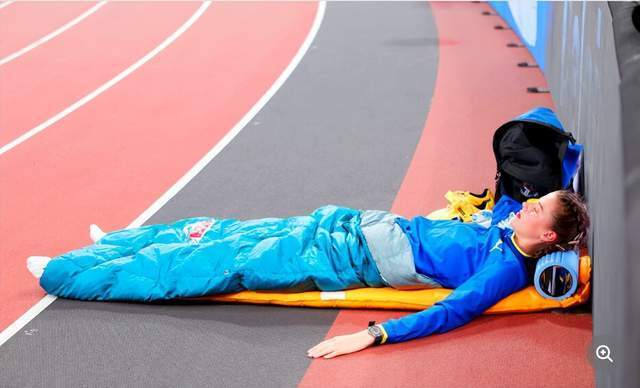 跳成功, 赛在东京举